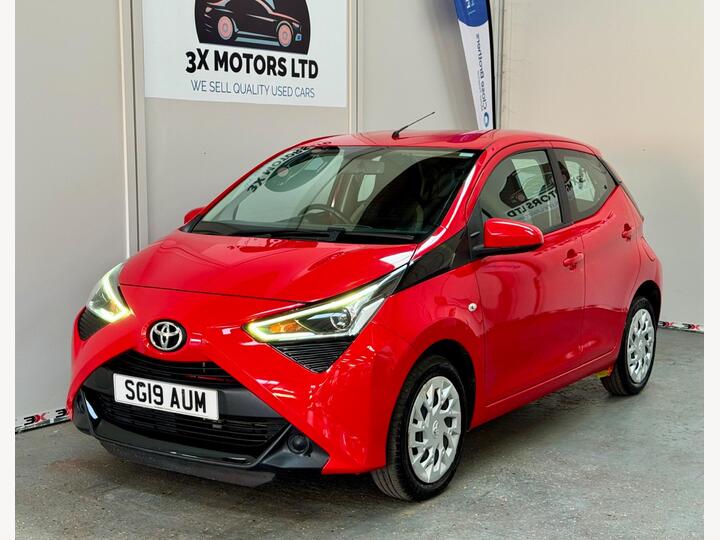 Toyota AYGO 1.0 VVT-i X-play Euro 6 5dr