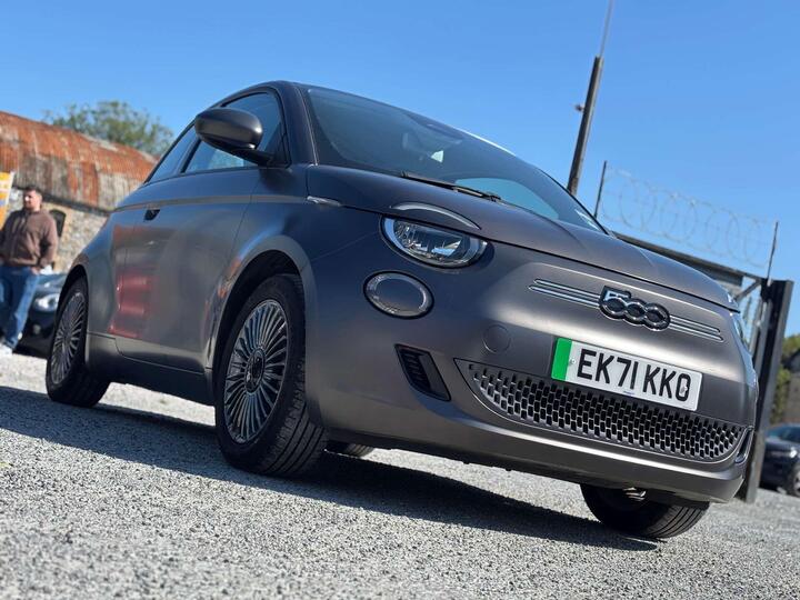 Fiat 500 E 42kWh Icon Auto 3dr