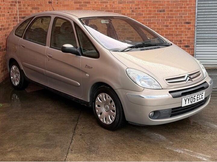 Citroen Xsara Picasso 1.6i Desire 5dr Citroen Xsara Picasso 1.6i Desire 5dr