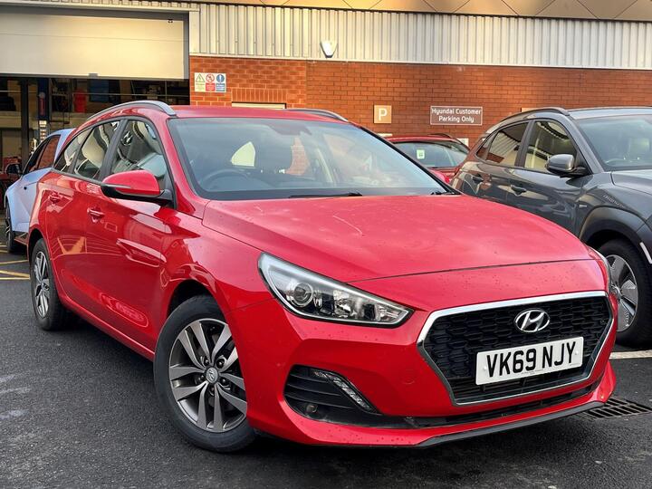 Hyundai I30 1.6 CRDi SE Nav Tourer DCT Euro 6 (s/s) 5dr Hyundai I30 1.6 CRDi SE Nav Tourer DCT Euro 6 (s/s) 5dr