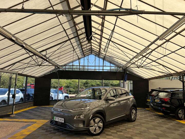 Hyundai KONA 64kWh Premium SE Auto 5dr (7kW Charger)
