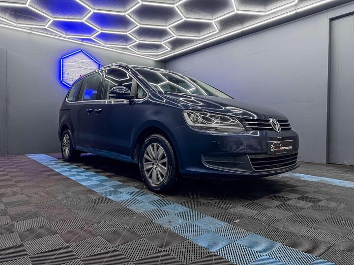 Volkswagen SHARAN 2.0 TDI BlueMotion Tech SE Euro 5 (s/s) 5dr Volkswagen SHARAN 2.0 TDI BlueMotion Tech SE Euro 5 (s/s) 5dr