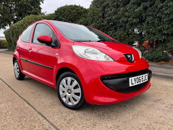 Peugeot 107 1.0 12V Urban 2 Tronic Euro 4 5dr