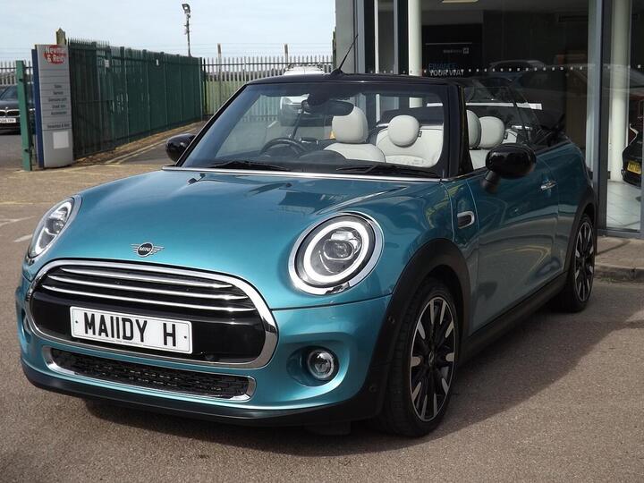 MINI Convertible 1.5 Cooper Exclusive Steptronic Euro 6 (s/s) 2dr