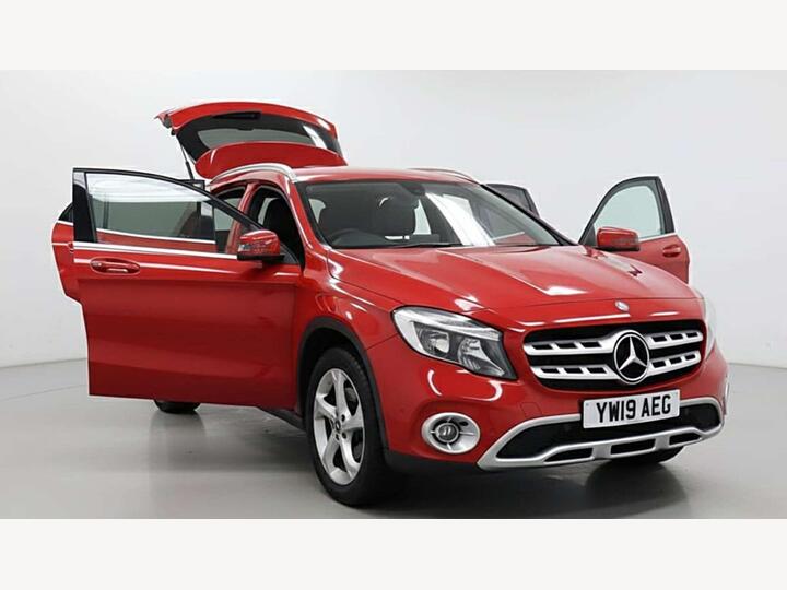 Mercedes-Benz GLA 2.1 GLA200d Sport (Executive) 7G-DCT Euro 6 (s/s) 5dr