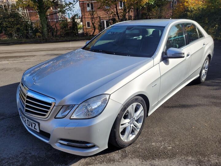 Mercedes-Benz E Class 2.1 E220 CDI BlueEfficiency Executive SE G-Tronic+ Euro 5 (s/s) 4dr Mercedes-Benz E Class 2.1 E220 CDI BlueEfficiency Executive SE G-Tronic+ Euro 5 (s/s) 4dr