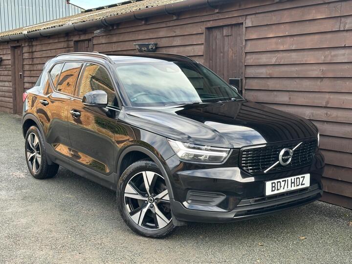Volvo XC40 1.5h T4 Recharge 10.7kWh R-Design Auto Euro 6 (s/s) 5dr