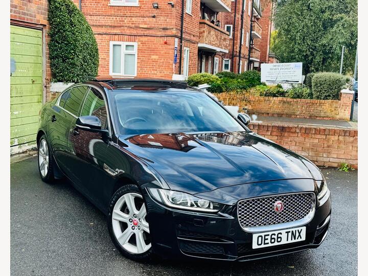 Jaguar XE 2.0d Portfolio Auto Euro 6 (s/s) 4dr