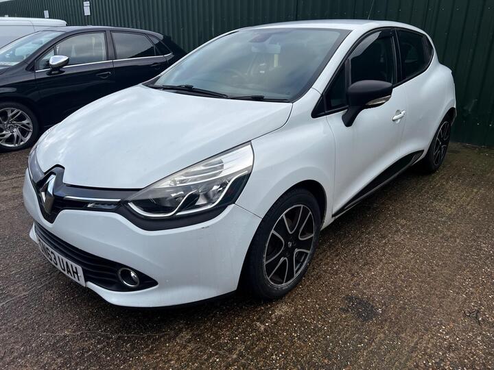 Renault Clio 1.2 16V Dynamique MediaNav Euro 5 5dr