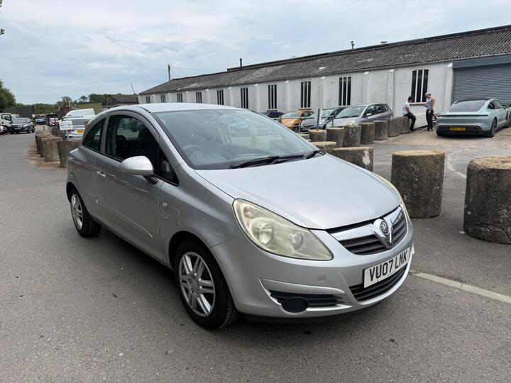 Vauxhall Corsa 1.2i 16v Club 3dr