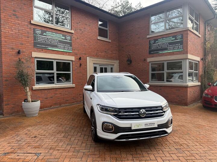 Volkswagen T-Cross 1.0 TSI R-Line DSG Euro 6 (s/s) 5dr Volkswagen T-Cross 1.0 TSI R-Line DSG Euro 6 (s/s) 5dr