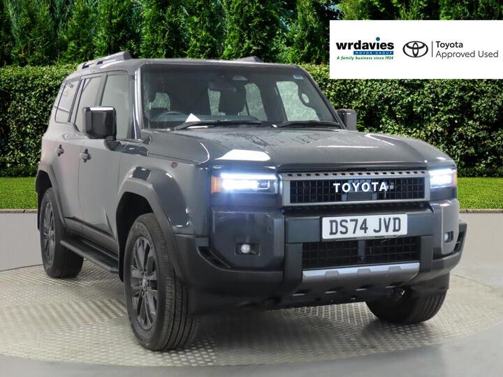 Toyota Land Cruiser 2.8D Invincible Auto 4WD Euro 6 (s/s) 5dr (LWB)