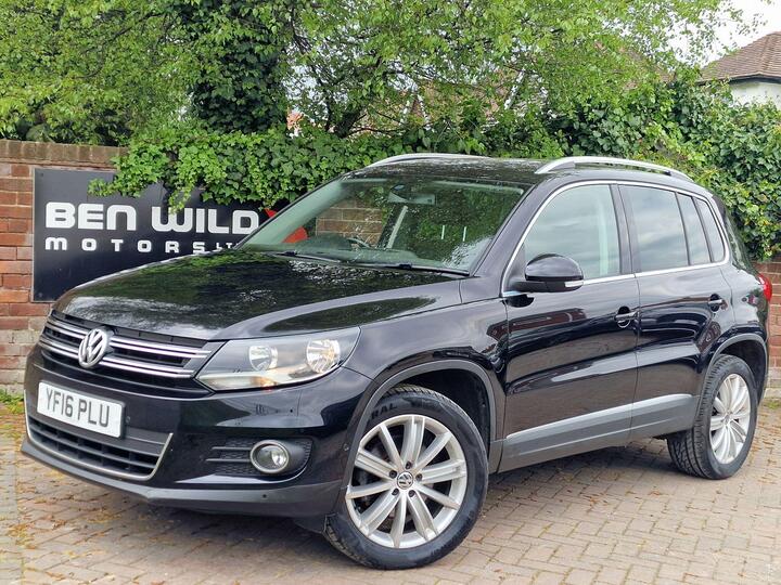 Volkswagen Tiguan 2.0 TDI BlueMotion Tech Match Edition 4WD Euro 6 (s/s) 5dr Volkswagen Tiguan 2.0 TDI BlueMotion Tech Match Edition 4WD Euro 6 (s/s) 5dr