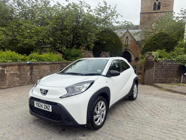Toyota Aygo X 1.0 VVT-i Pure Euro 6 (s/s) 5dr