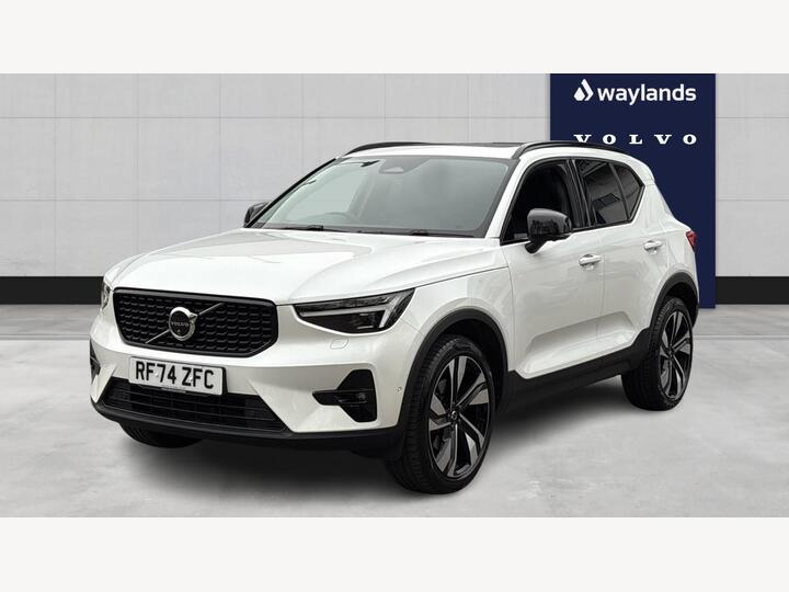 Volvo XC40 2.0 B4 MHEV Ultra Dark DCT Auto Euro 6 (s/s) 5dr