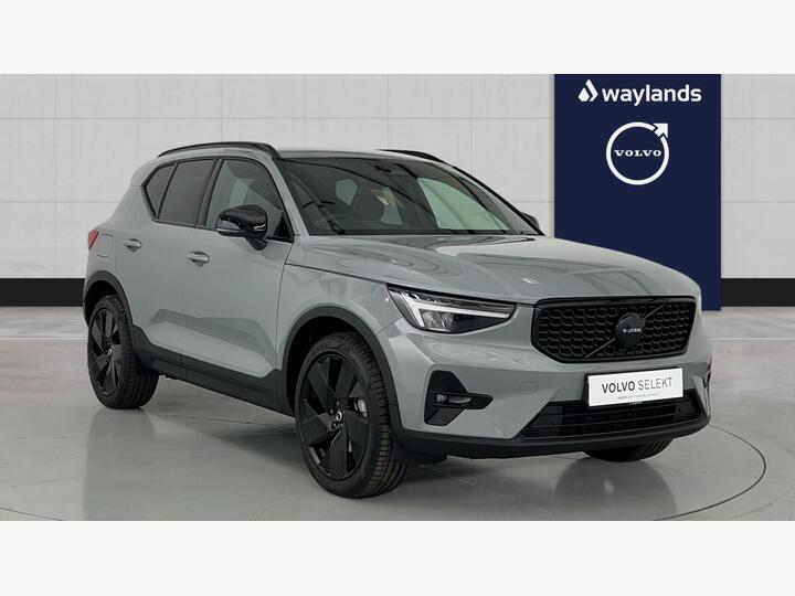 Volvo XC40 2.0 B3 MHEV Plus Black Edition DCT Auto Euro 6 (s/s) 5dr