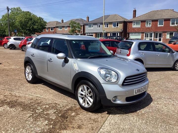 MINI Countryman 1.6 Cooper Euro 6 (s/s) 5dr