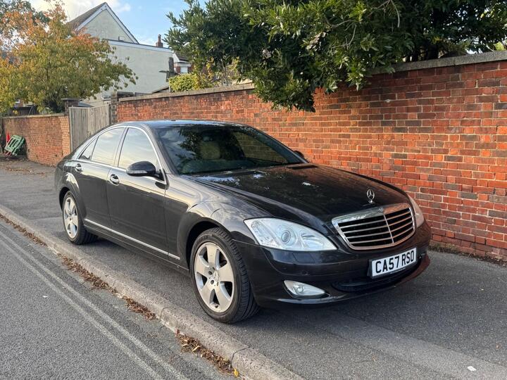 Mercedes-Benz S Class 3.0 S320 CDI V6 G-Tronic Euro 4 4dr Mercedes-Benz S Class 3.0 S320 CDI V6 G-Tronic Euro 4 4dr