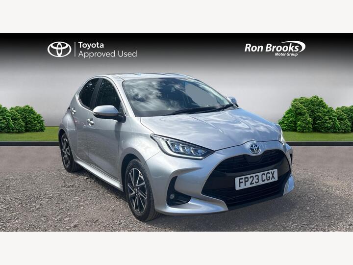 Toyota Yaris 1.5 VVT-h Design E-CVT Euro 6 (s/s) 5dr