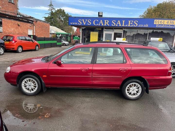 Ford Mondeo 1.8 TD Ghia 5dr