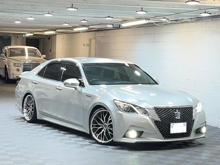 Toyota Crown Hybrid Athlete S 2.5 V6 New Model Auto