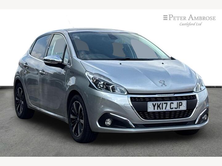 Peugeot 208 1.2 PureTech Allure Premium Euro 6 5dr