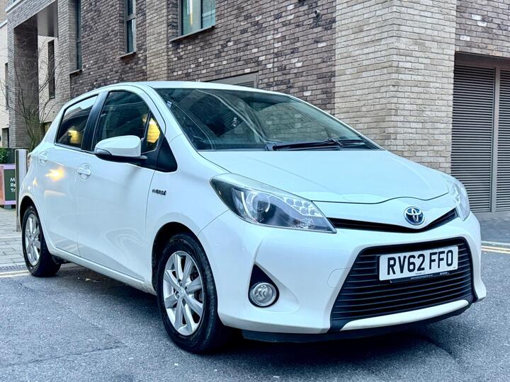 Toyota Yaris 1.5 VVT-h T4 CVT Euro 5 5dr