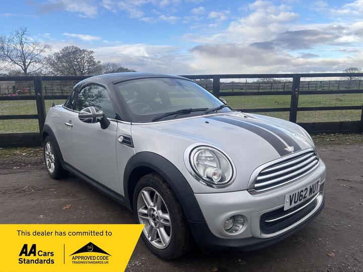 MINI Coupe 1.6 Cooper Euro 5 (s/s) 2dr
