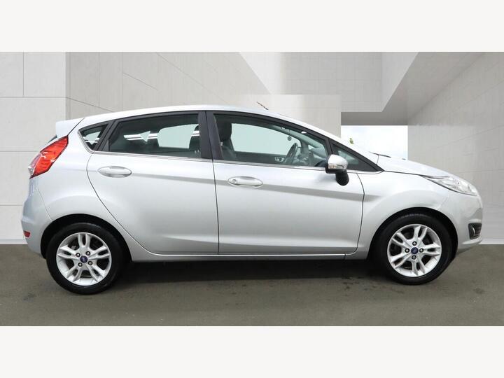 Ford Fiesta 1.0T EcoBoost Zetec Euro 6 (s/s) 5dr