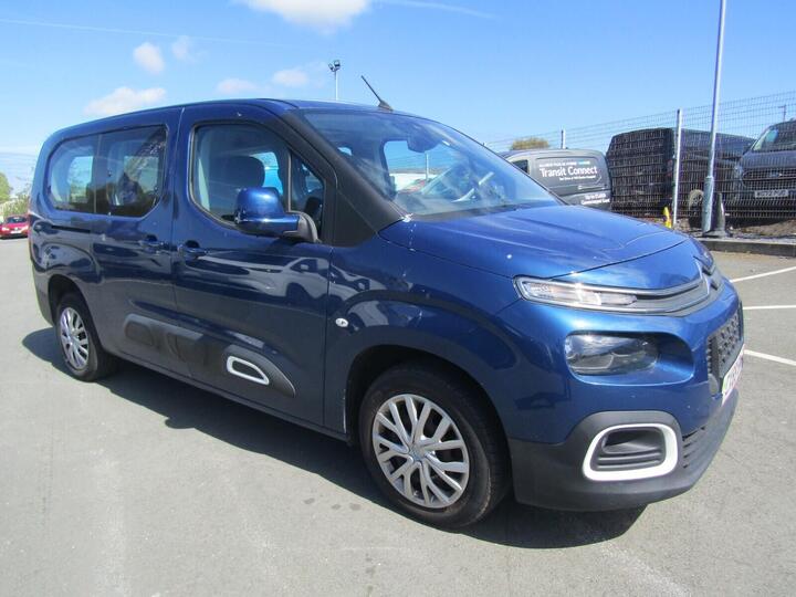 Citroen Berlingo 1.5 BlueHDi Feel XL MPV Euro 6 (s/s) 5dr Citroen Berlingo 1.5 BlueHDi Feel XL MPV Euro 6 (s/s) 5dr