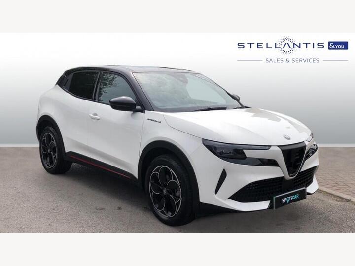 Alfa Romeo Junior 54kWh Elettrica Speciale Auto 5dr