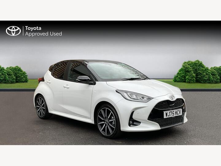 Toyota Yaris 1.5 VVT-h GR SPORT E-CVT Euro 6 (s/s) 5dr Toyota Yaris 1.5 VVT-h GR SPORT E-CVT Euro 6 (s/s) 5dr