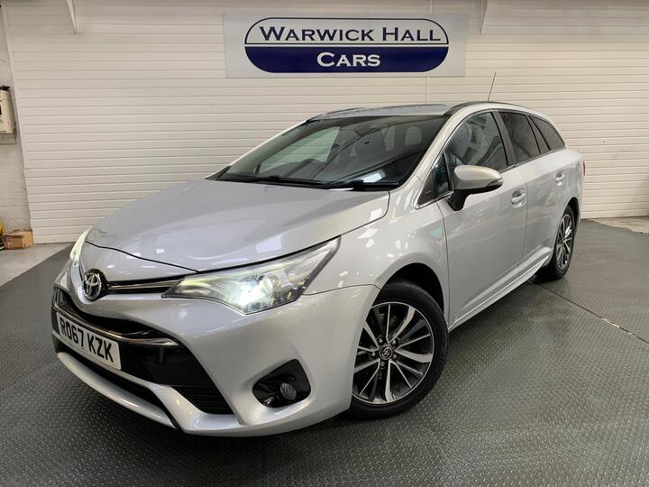 Toyota Avensis 2.0 D-4D Business Edition Plus Touring Sports Euro 6 (s/s) 5dr