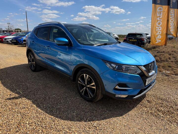 Nissan QASHQAI 1.3 DIG-T N-Connecta Euro 6 (s/s) 5dr