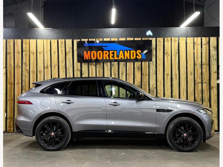 Jaguar F-PACE 2.0 D200 MHEV R-Dynamic Black Auto AWD Euro 6 (s/s) 5dr