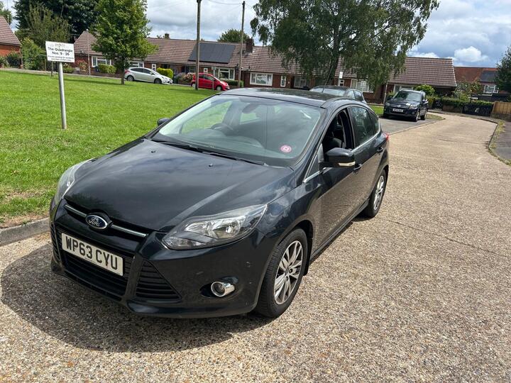 Ford Focus 1.0T EcoBoost Titanium Navigator Euro 5 (s/s) 5dr