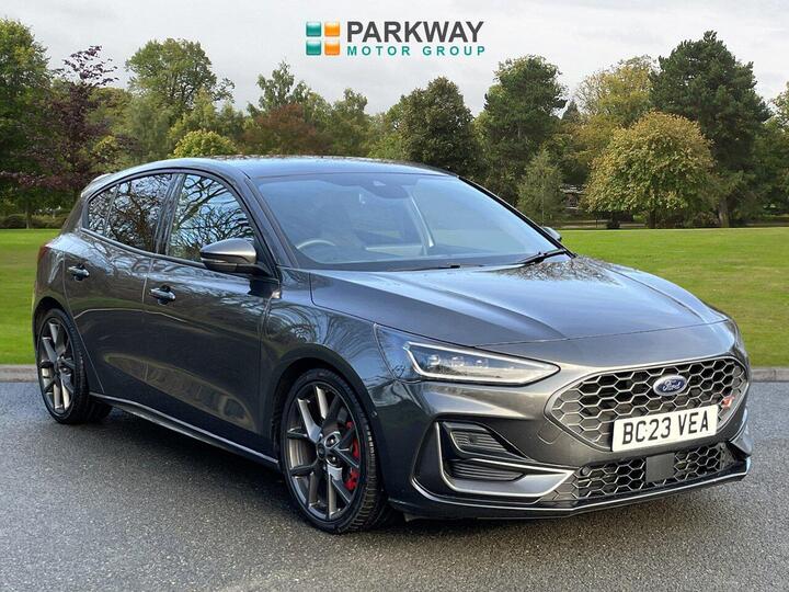 Ford Focus 2.3T EcoBoost ST Auto Euro 6 (s/s) 5dr