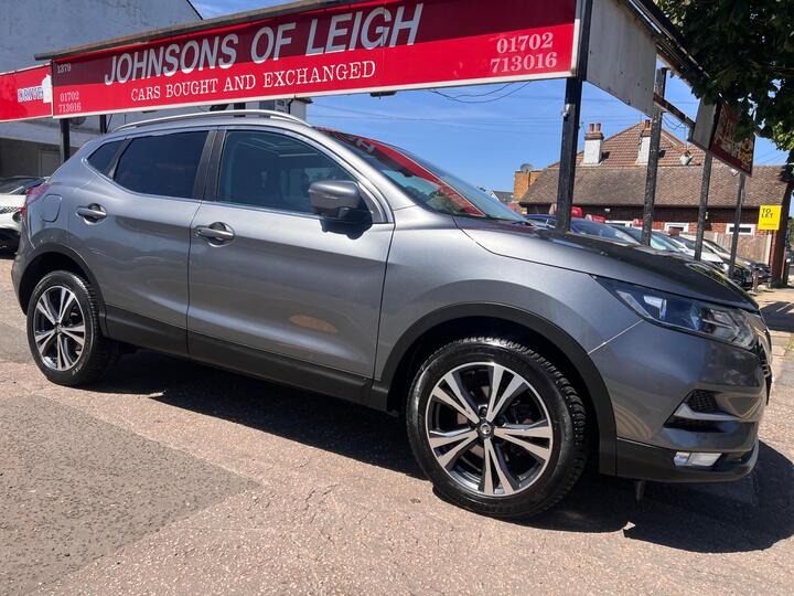 Nissan Qashqai 1.2 DIG-T N-Connecta Euro 6 (s/s) 5dr