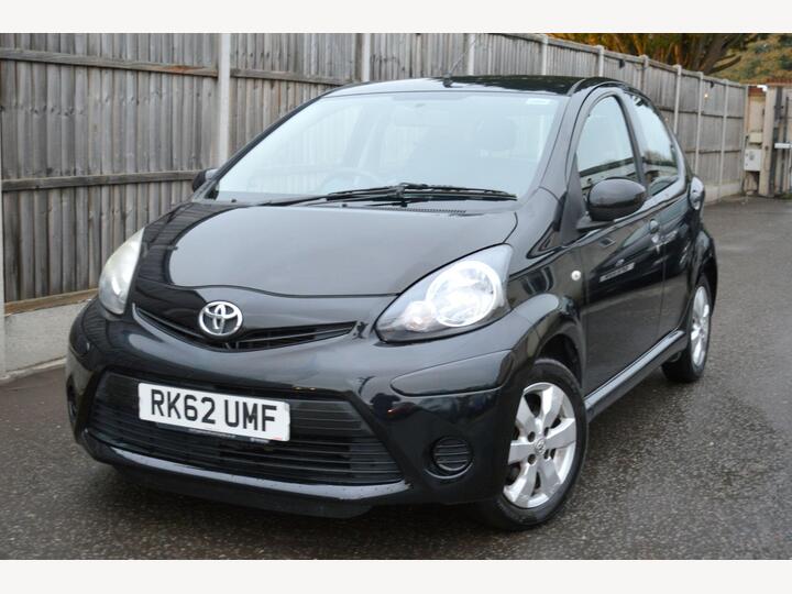 Toyota AYGO 1.0 VVT-i Ice Euro 5 5dr