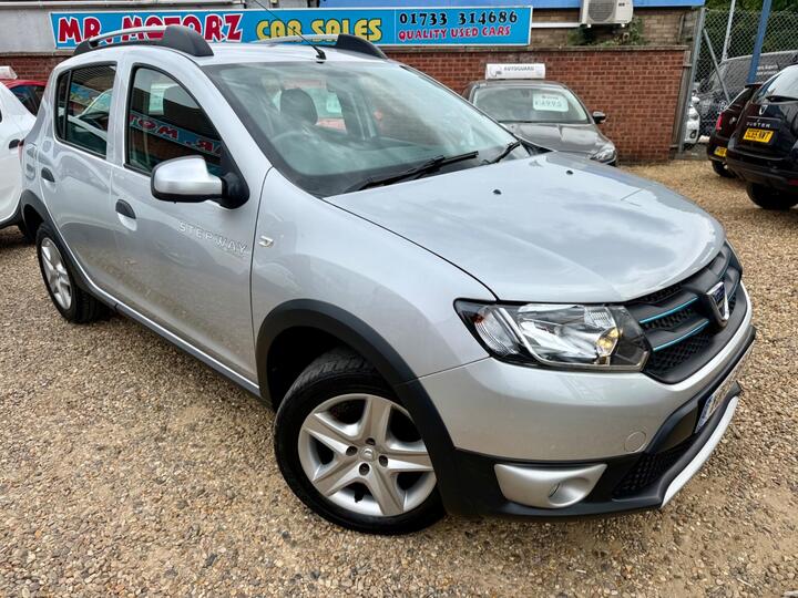 Dacia Sandero Stepway 1.5 DCi Laureate Euro 5 5dr