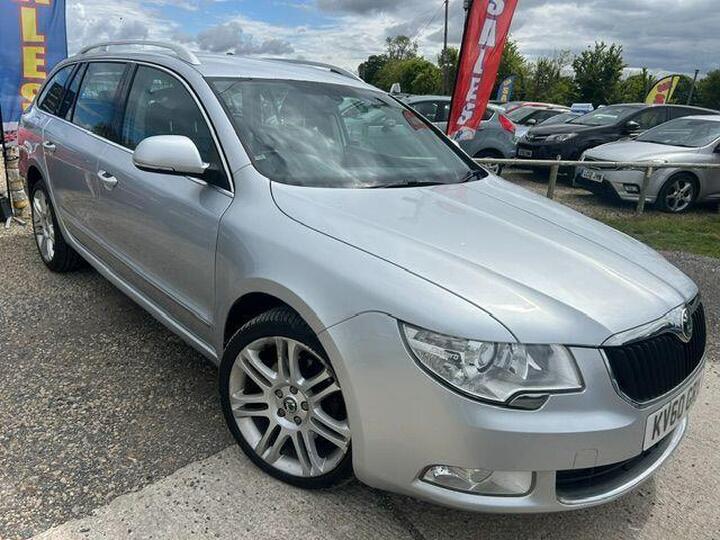 Skoda Superb 2.0 TDI Elegance DSG Euro 5 5dr