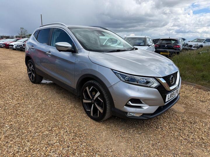 Nissan QASHQAI 1.3 DIG-T Tekna Euro 6 (s/s) 5dr