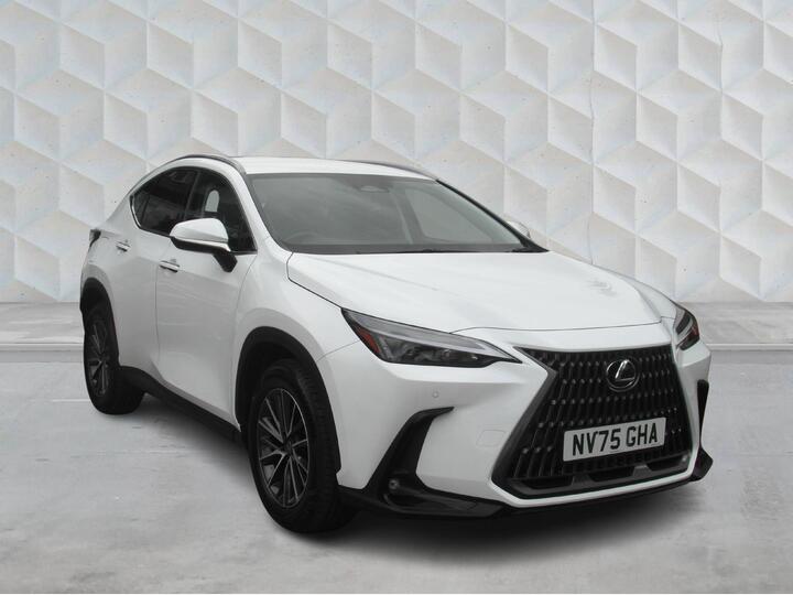 Lexus NX 2.5 450h+ 18.1kWh Premium E-CVT 4WD Euro 6 (s/s) 5dr
