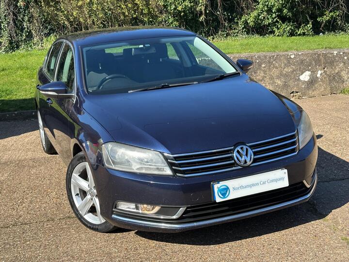 Volkswagen Passat 1.6 TDI BlueMotion Tech SE Euro 5 (s/s) 4dr