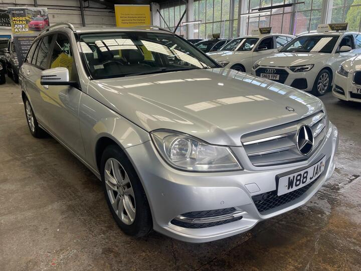 Mercedes-Benz C Class 2.1 C220 CDI Executive SE (Premium) G-Tronic+ Euro 5 (s/s) 5dr