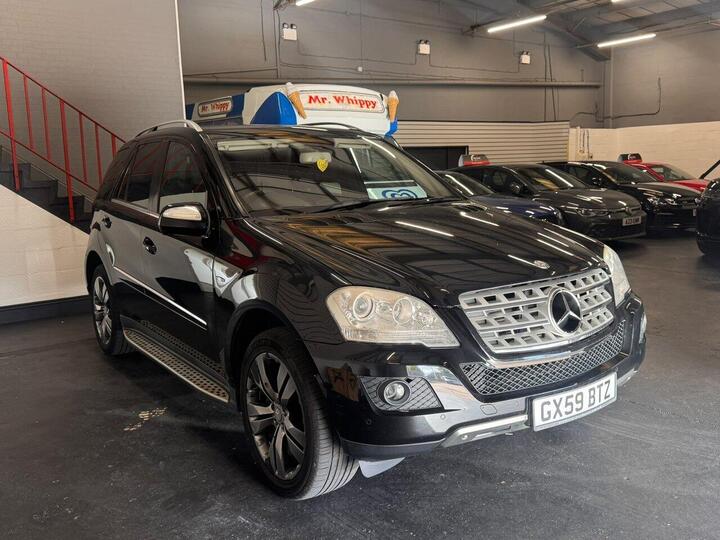 Mercedes-Benz M Class 3.0 ML300 CDI V6 BlueEfficiency Sport Tiptronic 4WD Euro 4 5dr