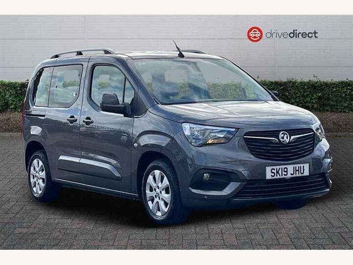 Vauxhall COMBO LIFE 1.2 Turbo Energy Euro 6 (s/s) 5dr (7 Seat) Vauxhall COMBO LIFE 1.2 Turbo Energy Euro 6 (s/s) 5dr (7 Seat)
