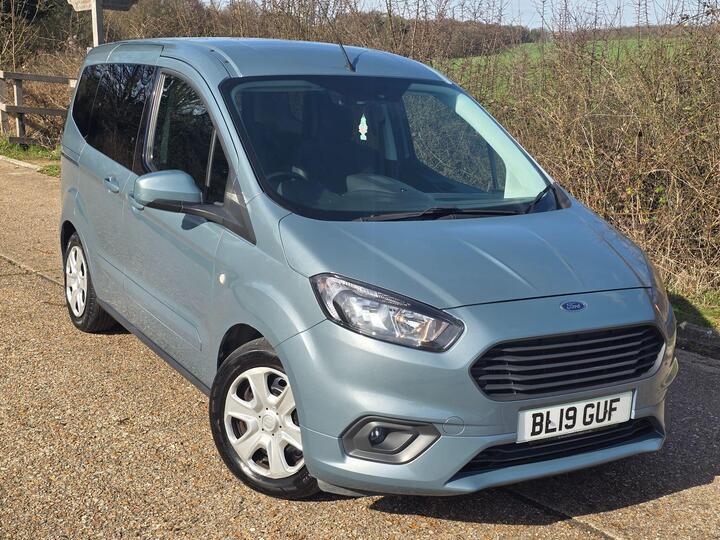 Ford Tourneo Courier 1.0 EcoBoost Zetec Euro 6 5dr