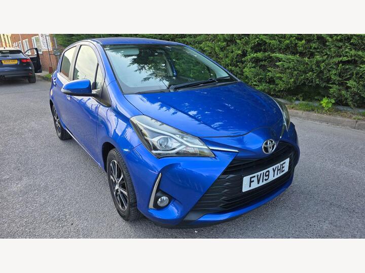Toyota Yaris 1.5 VVT-i Icon Tech Euro 6 5dr