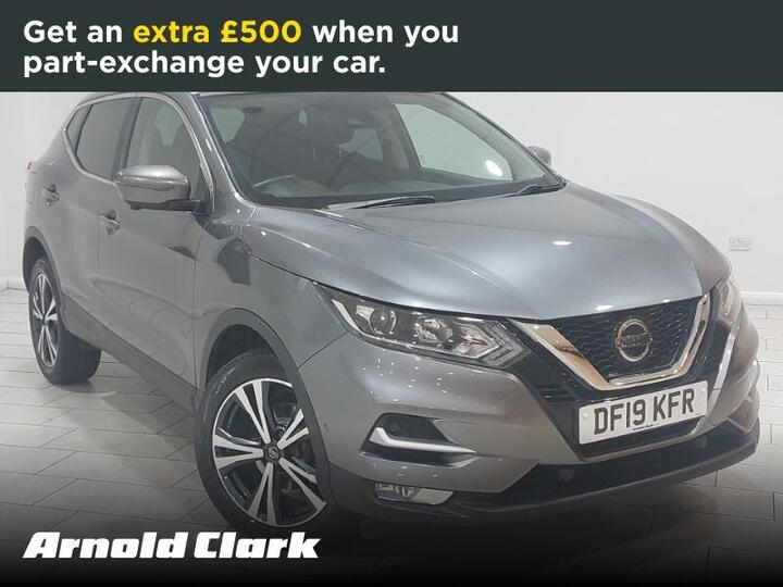 Nissan Qashqai 1.3 DIG-T N-Connecta Euro 6 (s/s) 5dr